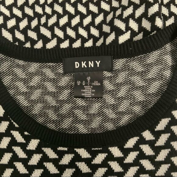 DKNY knit dress.‎ - Picture 11 of 11